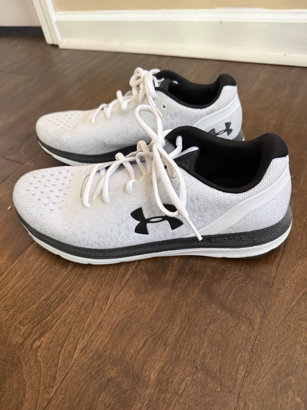 Men’s Under Armour Foam Tennis Shoes